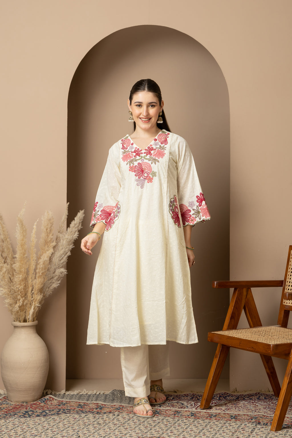 Ivory Floral Embroidered Kurta & Pant Set