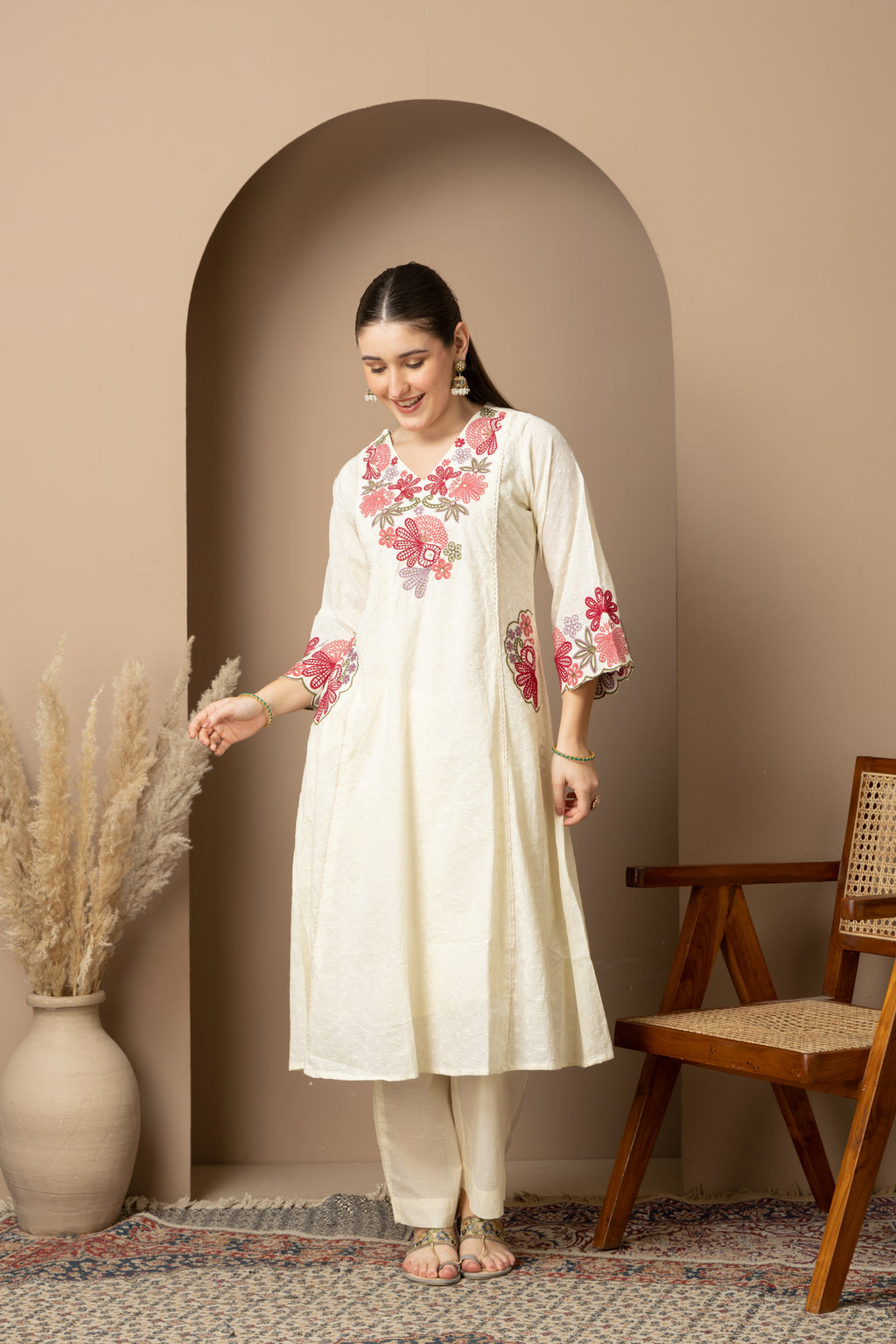 Ivory Floral Embroidered Kurta & Pant Set