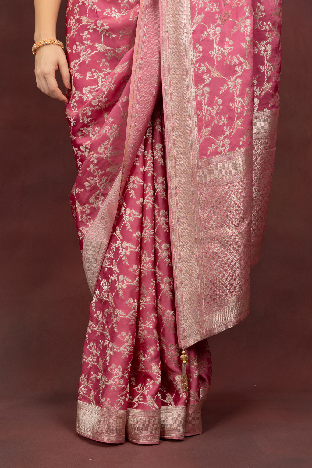 Women's Pink Floral Saree