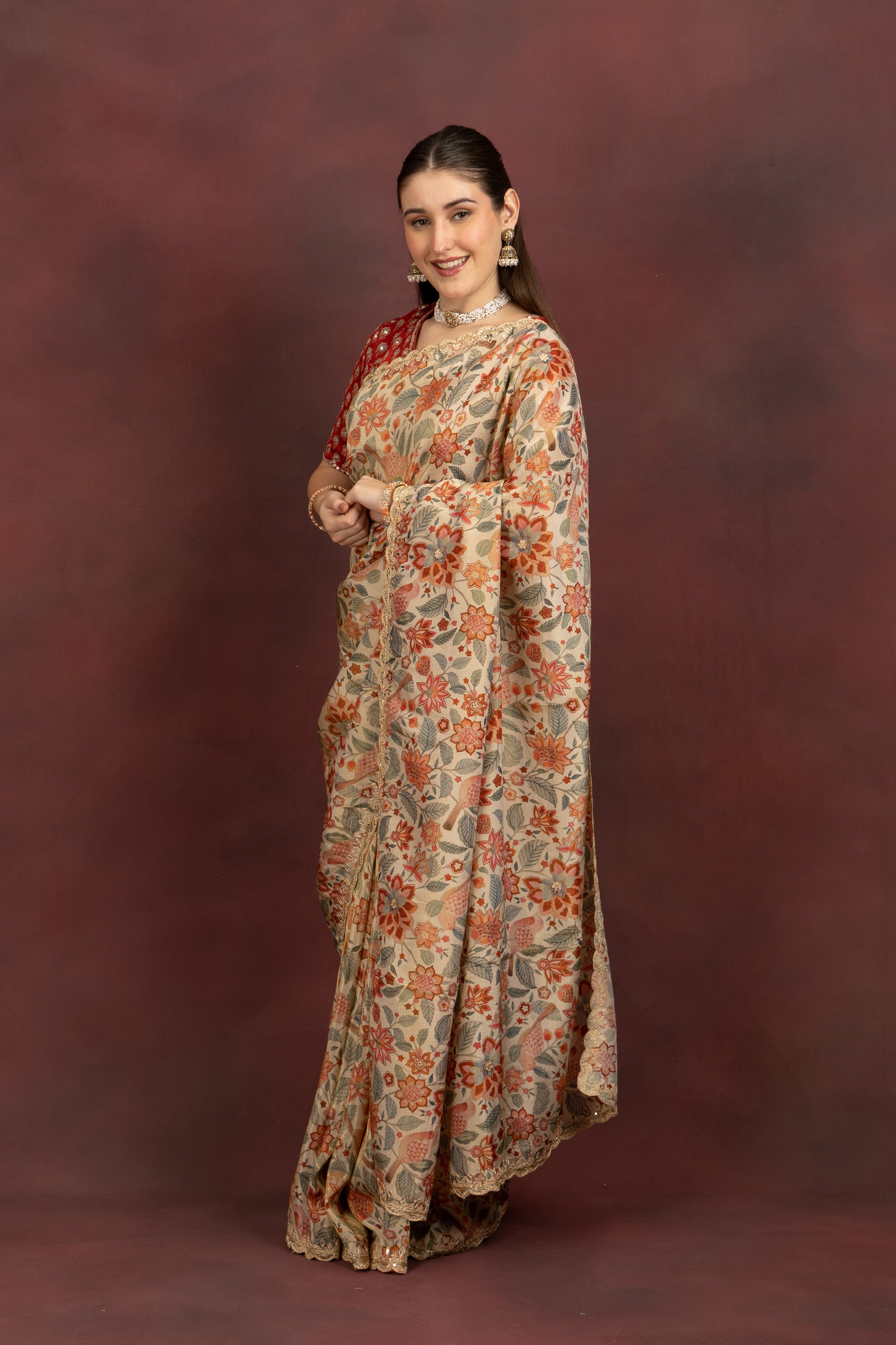 Women's Beige Floral Printed Saree