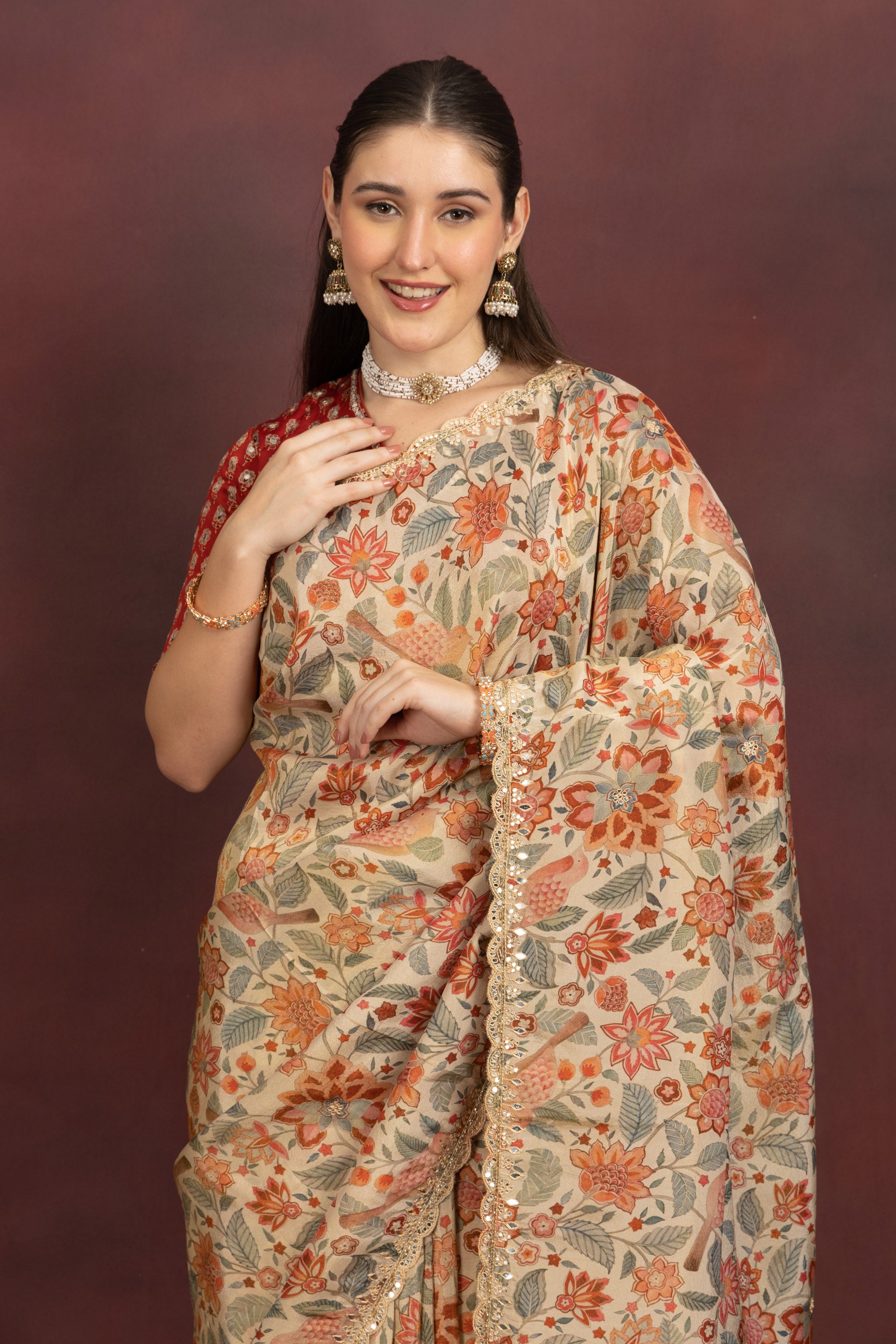 Women's Beige Floral Printed Saree
