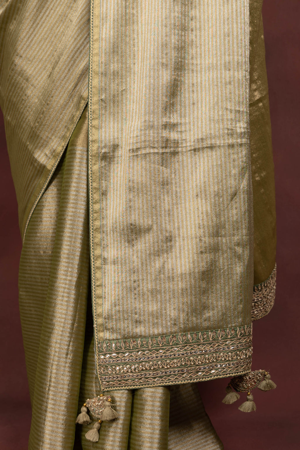 Women's Olive Green Silk Blend Saree