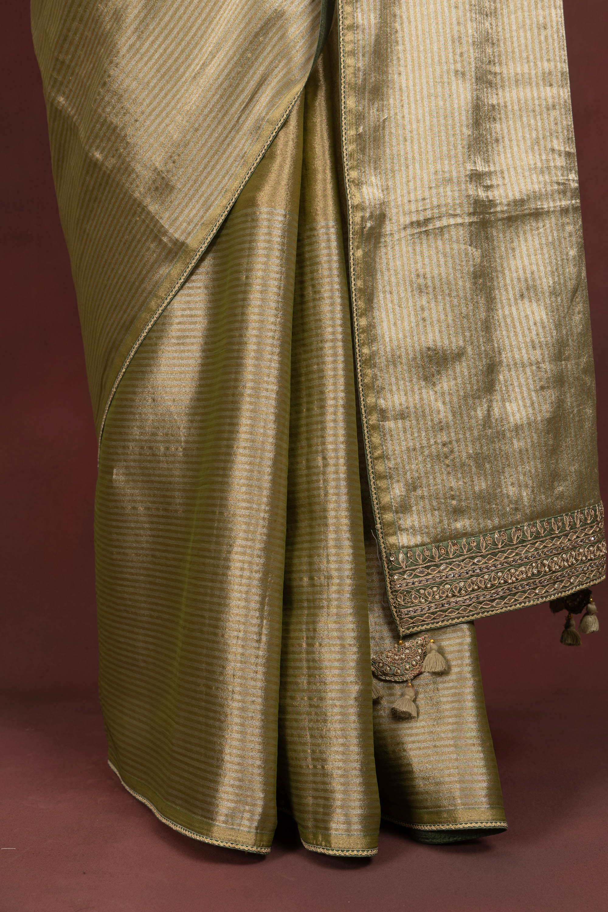 Women's Olive Green Silk Blend Saree