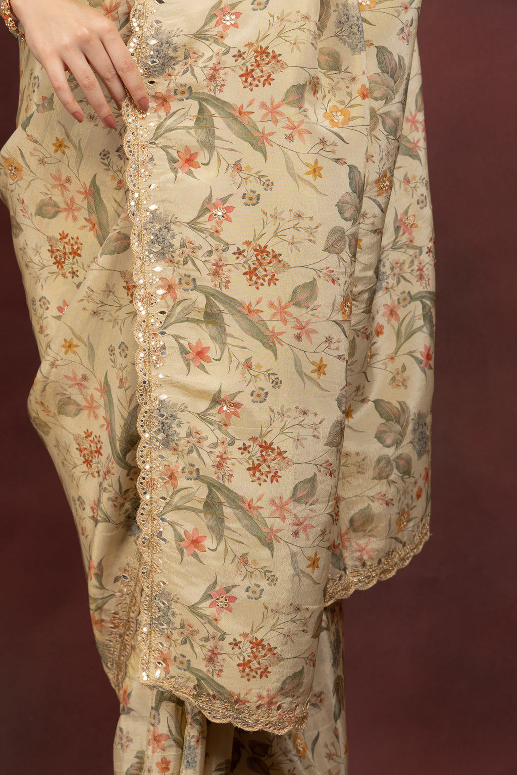 Women's Beige Floral Printed Organza Saree