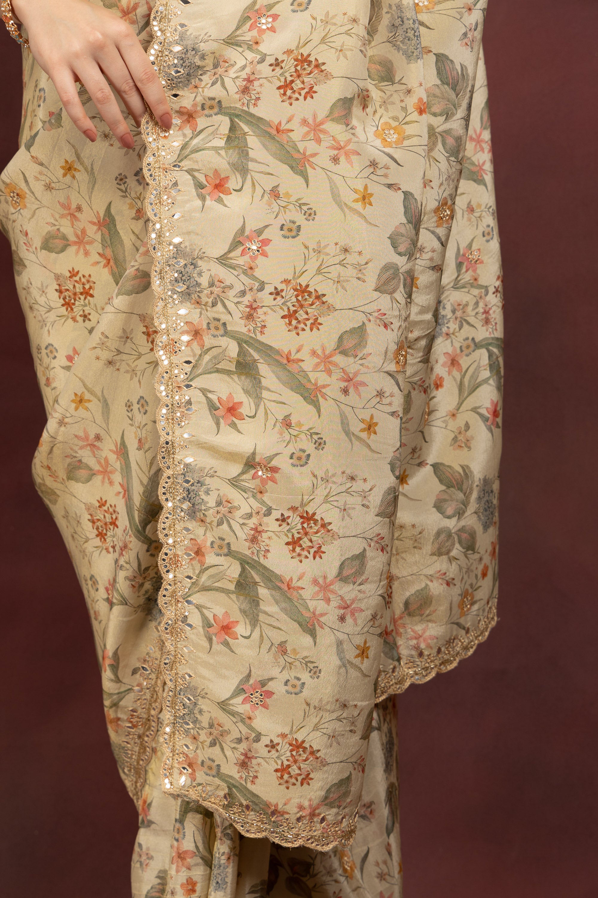 Women's Beige Floral Printed Organza Saree