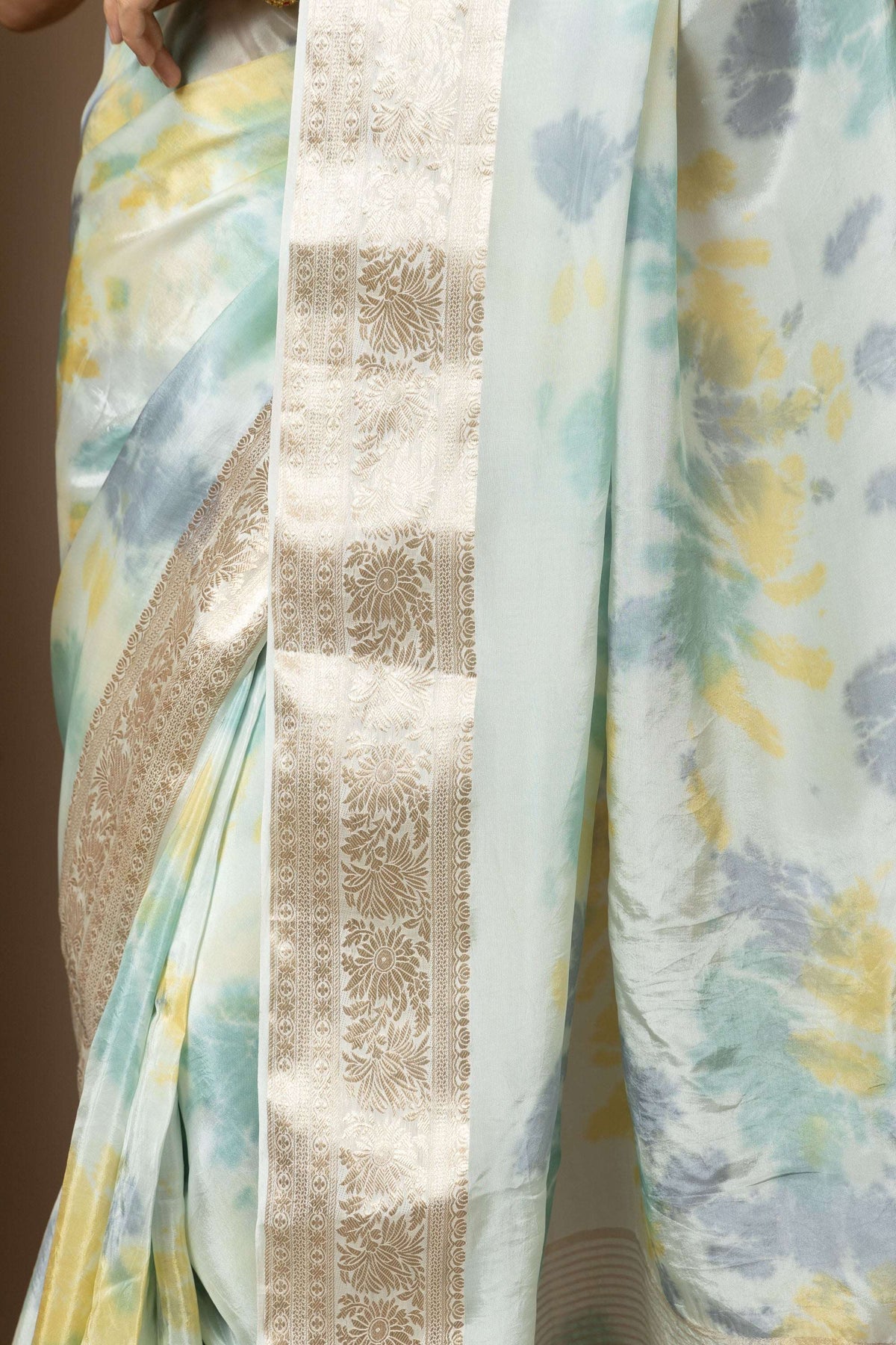 Pastel Aqua Organza Saree with Abstract Tie-Dye Accents Pallu border
